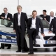 Volvo Auto Hase s Catlikem a Foxem